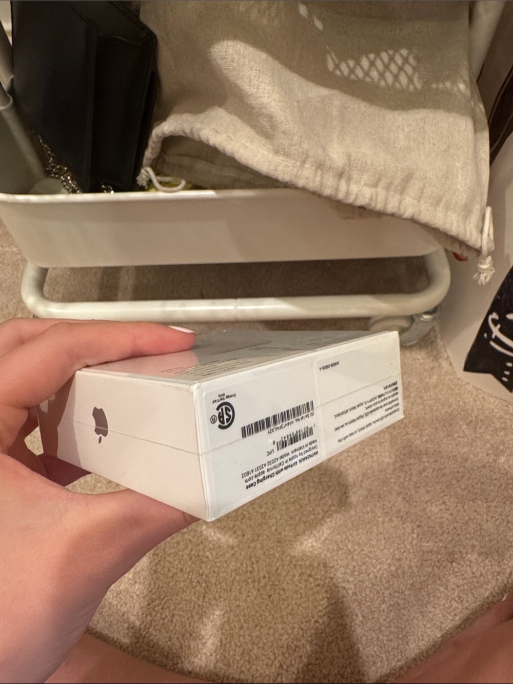 Apple White Wireless Earbuds with Charging Case: NEVER OPENED - Picture 3 of 3